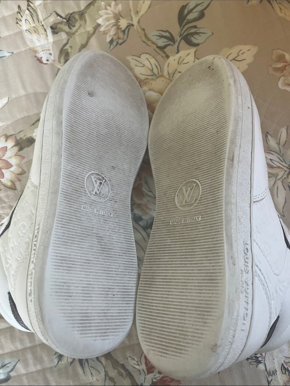 Louis Vuitton Stadium Mid Top Sneakers - Picture 14 of 17